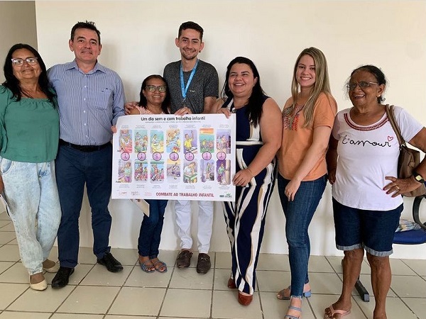 Prefeitura de Jaguaribe realiza entrega do material didático do MPT/PETECA